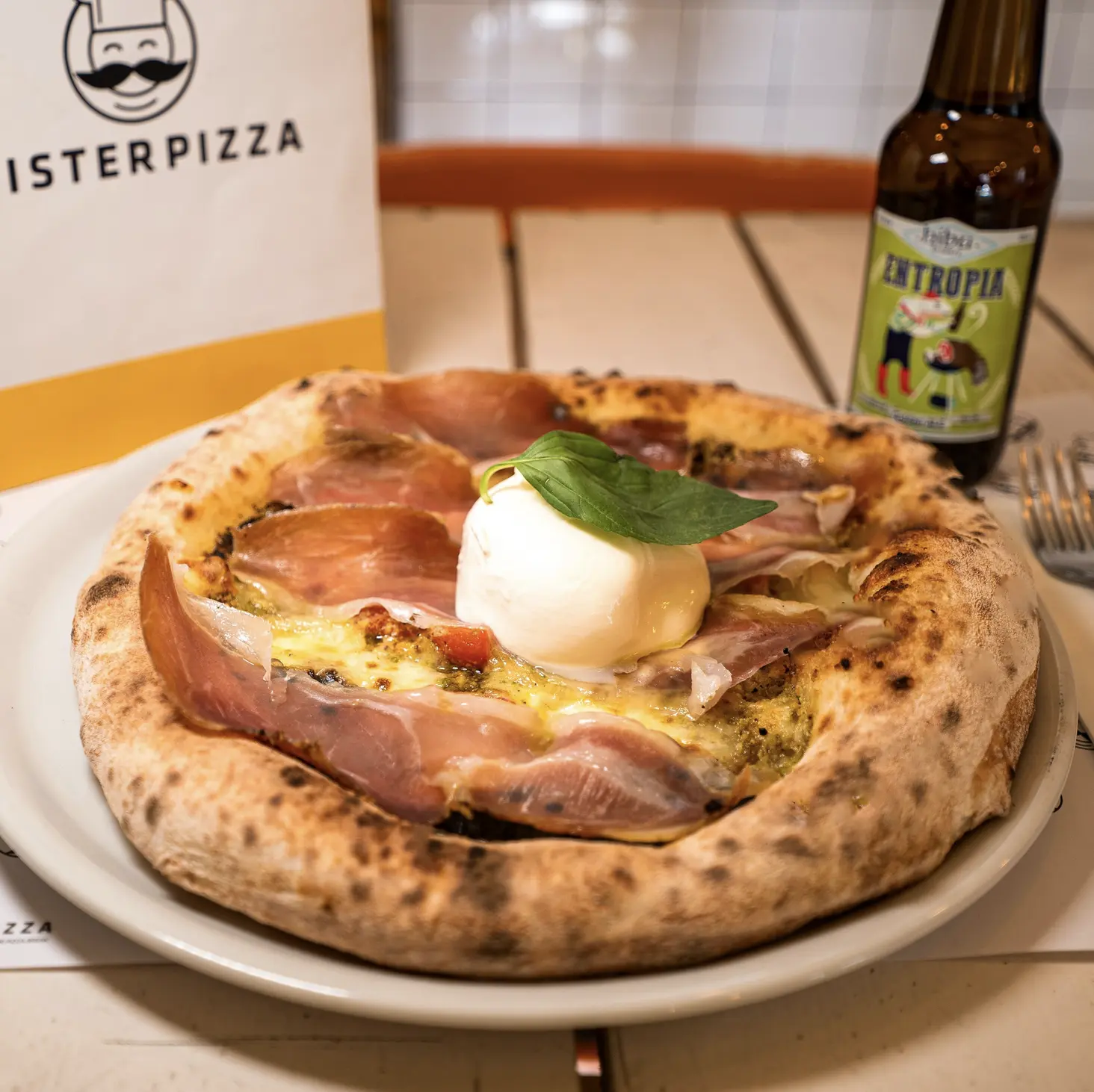 Gluten-free pizza from Mister Pizza in Florence, Italy